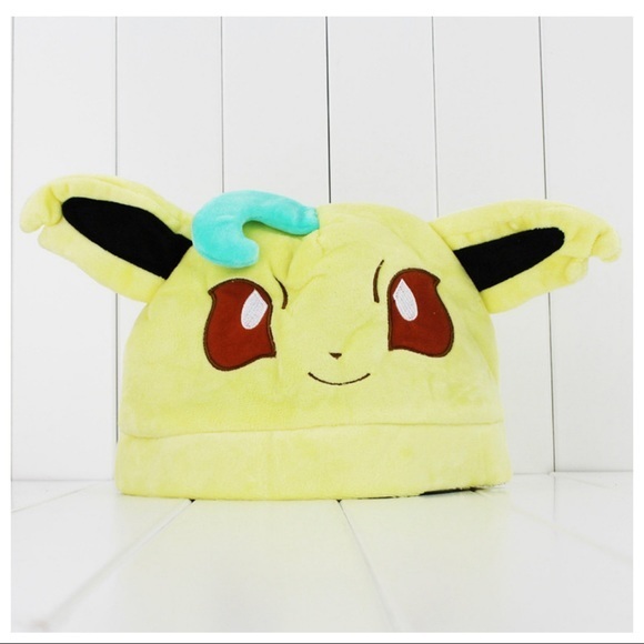 Unisex Adults/ Teens Pokémon Leafeon Winter Hat - Picture 1 of 2